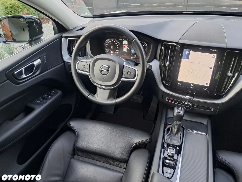 Volvo XC 60 D4 Geartronic Momentum Pro - 16