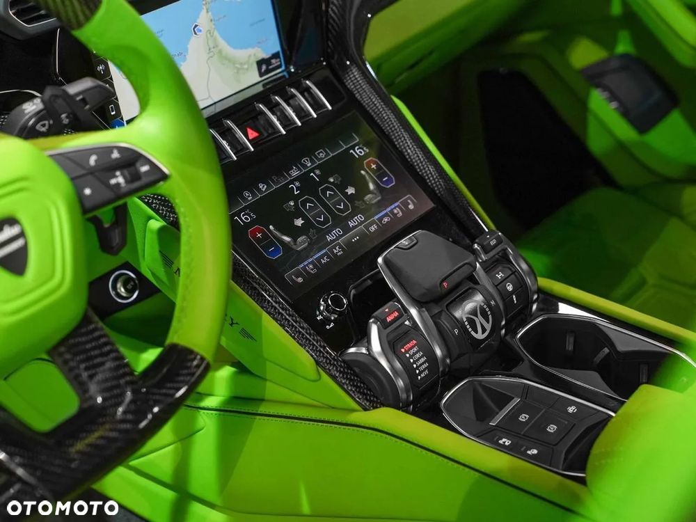 Lamborghini Urus Standard - 18