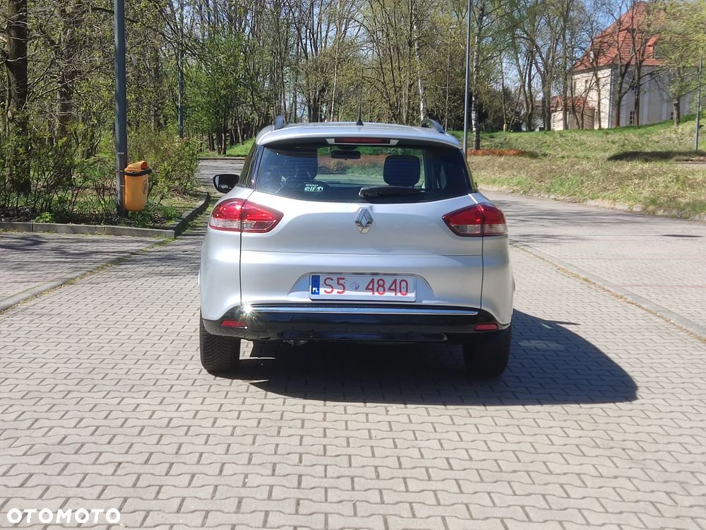 Renault Clio 1.2 16V Confort Privilege - 10