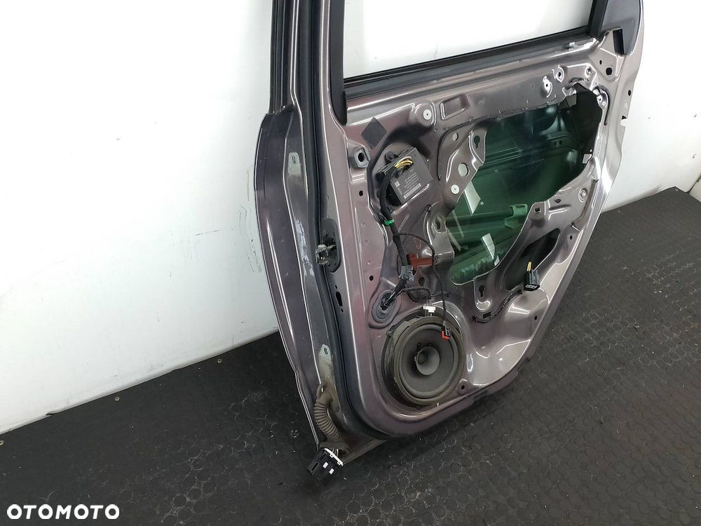 DRZWI TYŁ PRAWY  FORD FOCUS III VB KOMBI - 4