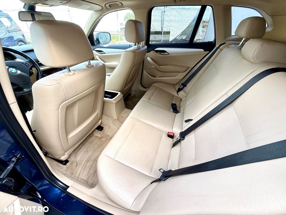 BMW X1 xDrive20d - 8