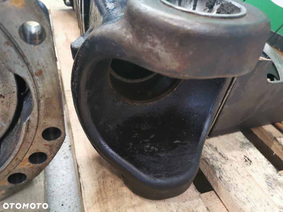Most napędowy Manitou MLT 735 2015r. {Obudowy} - 8