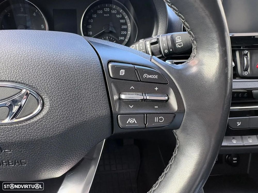 Hyundai i30 1.6 CRDi STyle Plus - 38