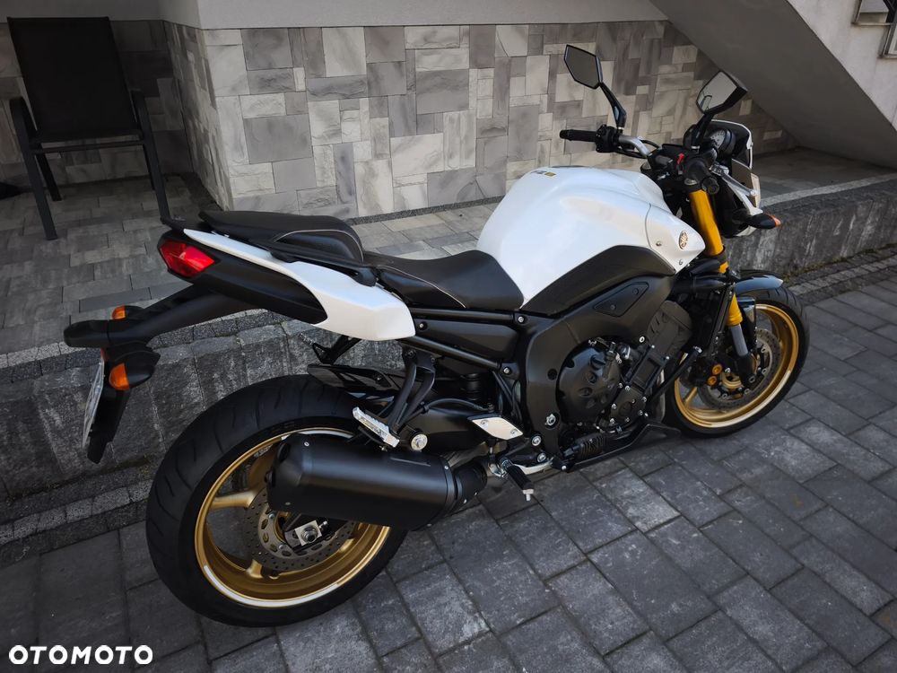 Yamaha FZ8 - 20