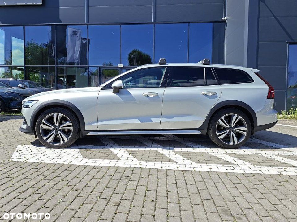 Volvo V60 Cross Country - 2