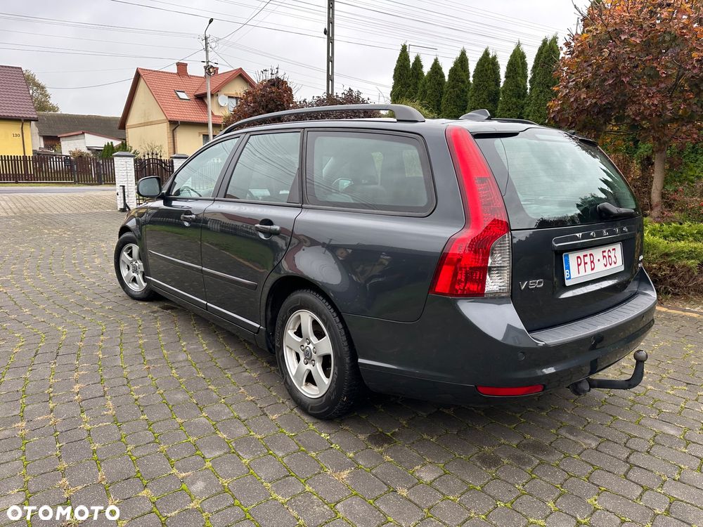 Volvo V50 1.6D DPF DRIVe Momentum - 8