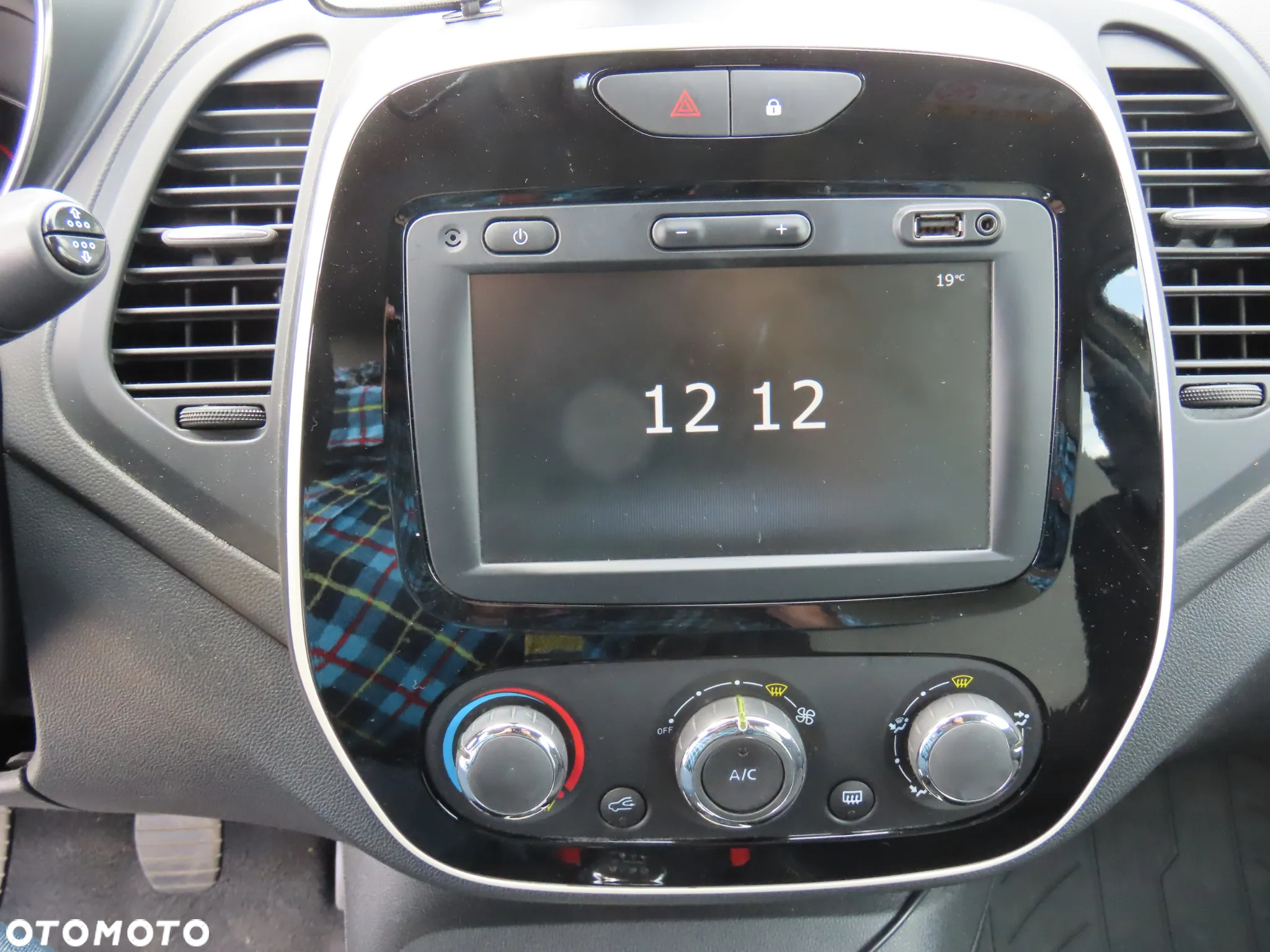 Renault Captur 1.2 Energy TCe Intens - 22