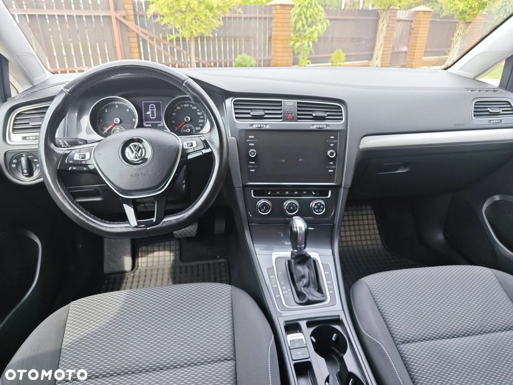 Volkswagen Golf 1.6 TDI (BlueMotion Technology) DSG Comfortline - 11