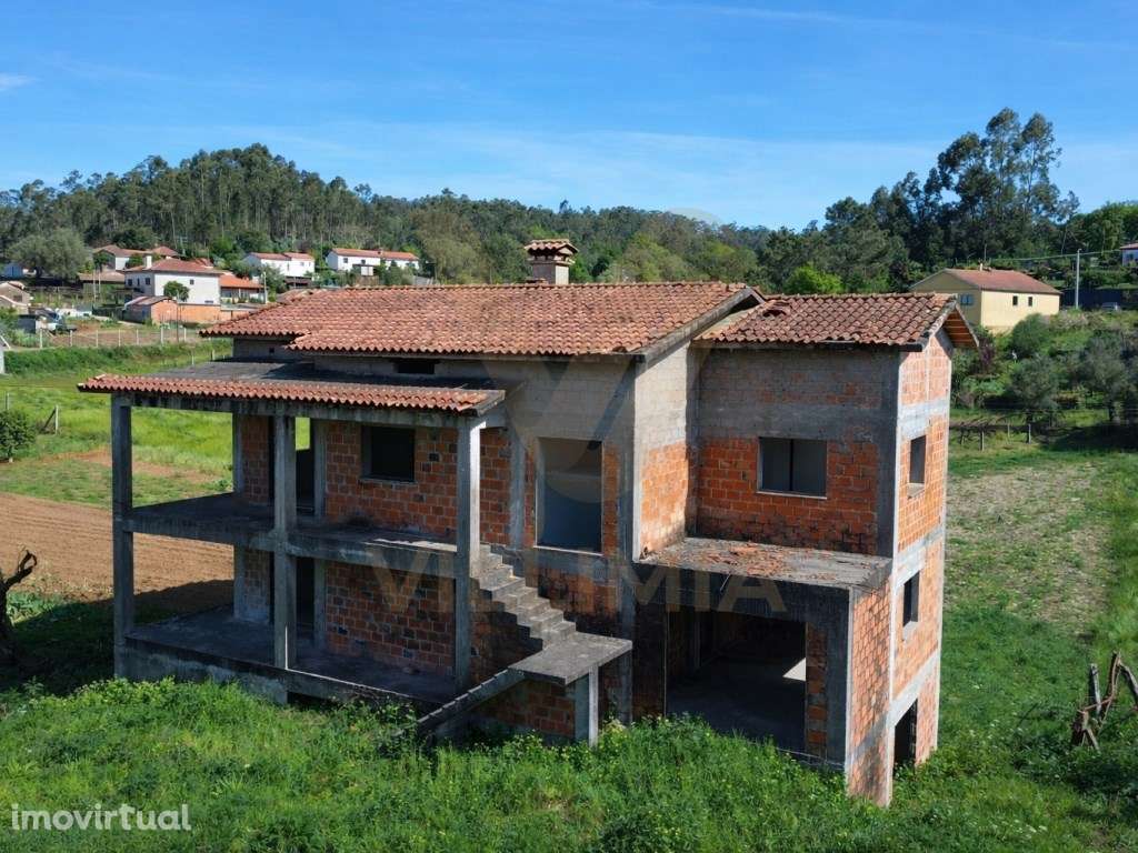 Moradia T4 em Estrutura | Ponte de Lima - Grande imagem: 4/28