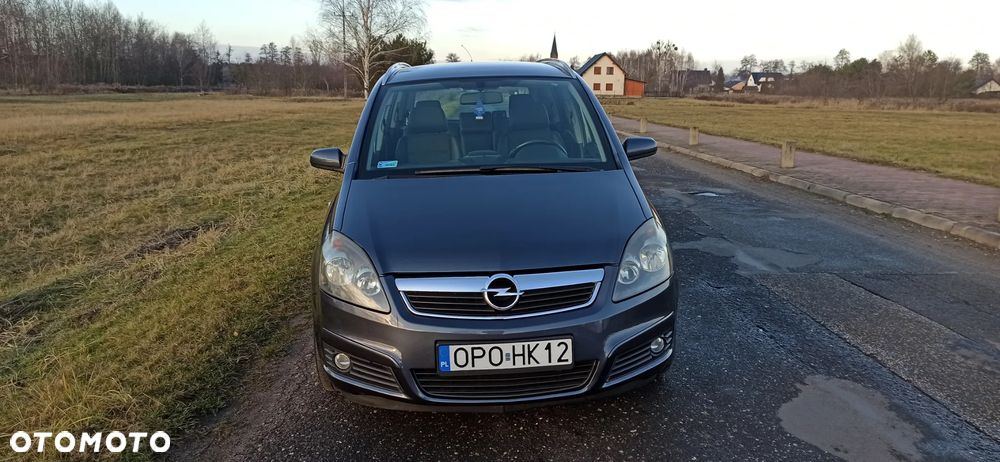 Opel Zafira 1.8 Family - 2