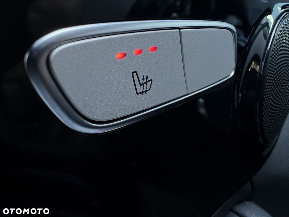 Mercedes-Benz Klasa C 200 (BlueTEC) d 7G-TRONIC Exclusive - 34