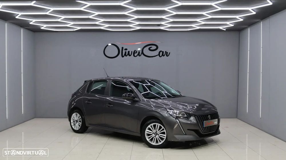 Peugeot 208 - 1