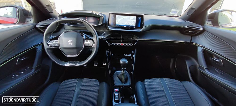 Peugeot 2008 1.2 PureTech GT Line - 18