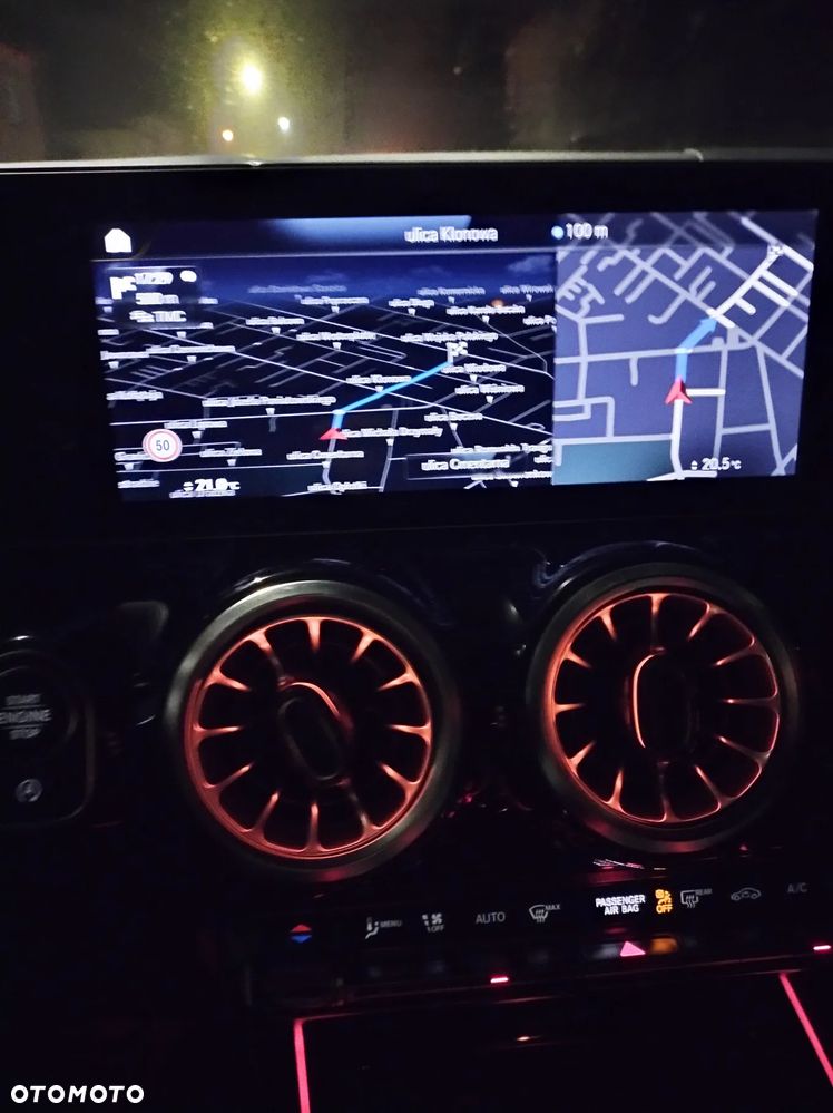 Mercedes-Benz GLA 250 8G-DCT AMG Line - 34