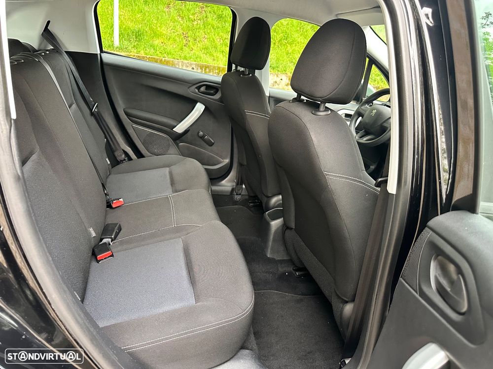 Peugeot 208 PureTech 68 Active - 29