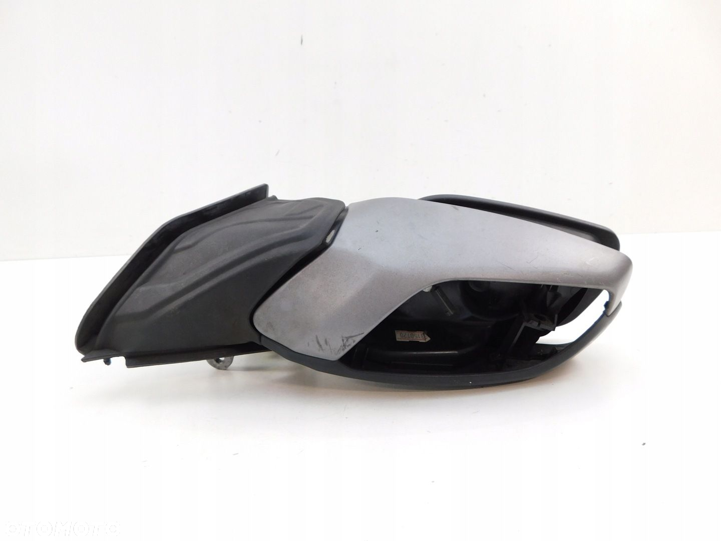 SUZUKI BURGMAN 650 13-17 LUSTERKO LEWE - 4