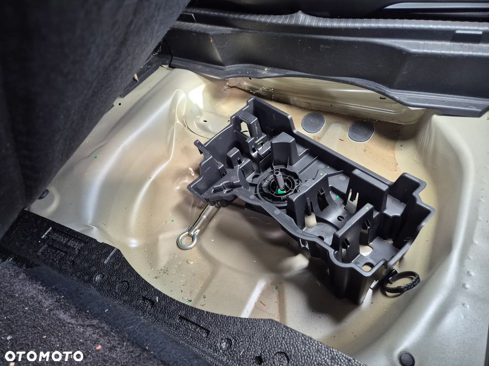Citroën C4 BlueHDi 110 Stop&Start FEEL - 14