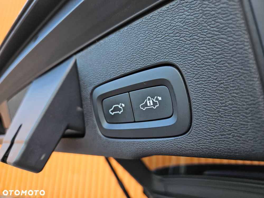 Volvo XC 60 B5 B AWD Plus Bright - 14