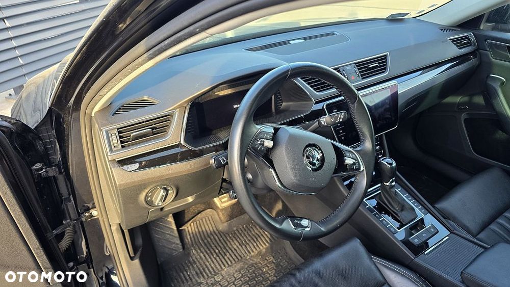 Skoda Superb 2.0 TDI SCR L&K DSG - 27