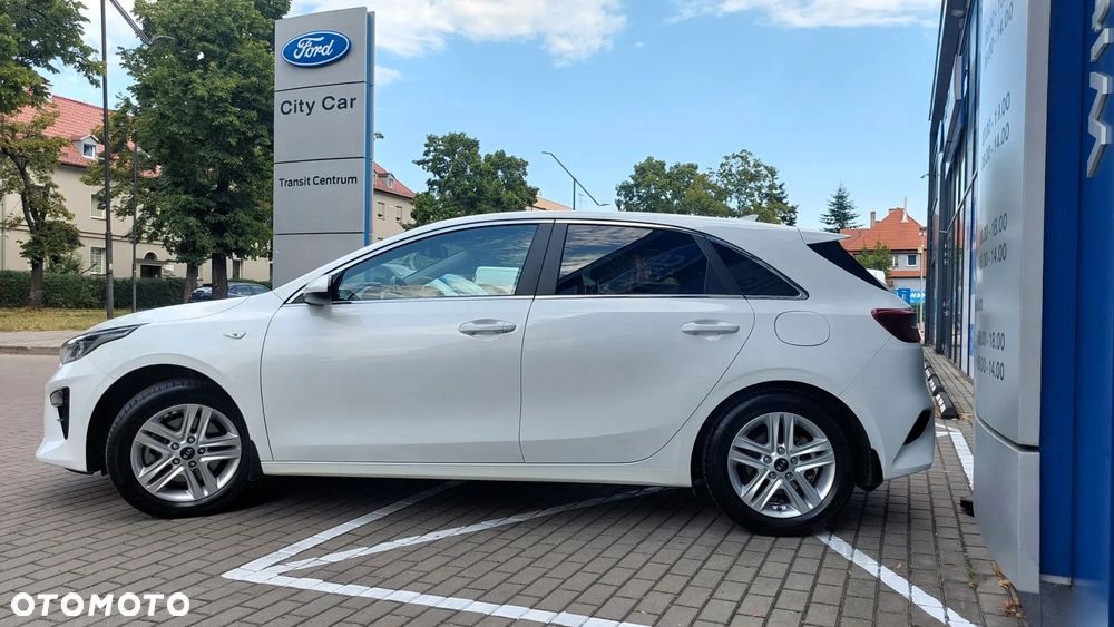 Kia Ceed 1.5 T-GDI M - 19