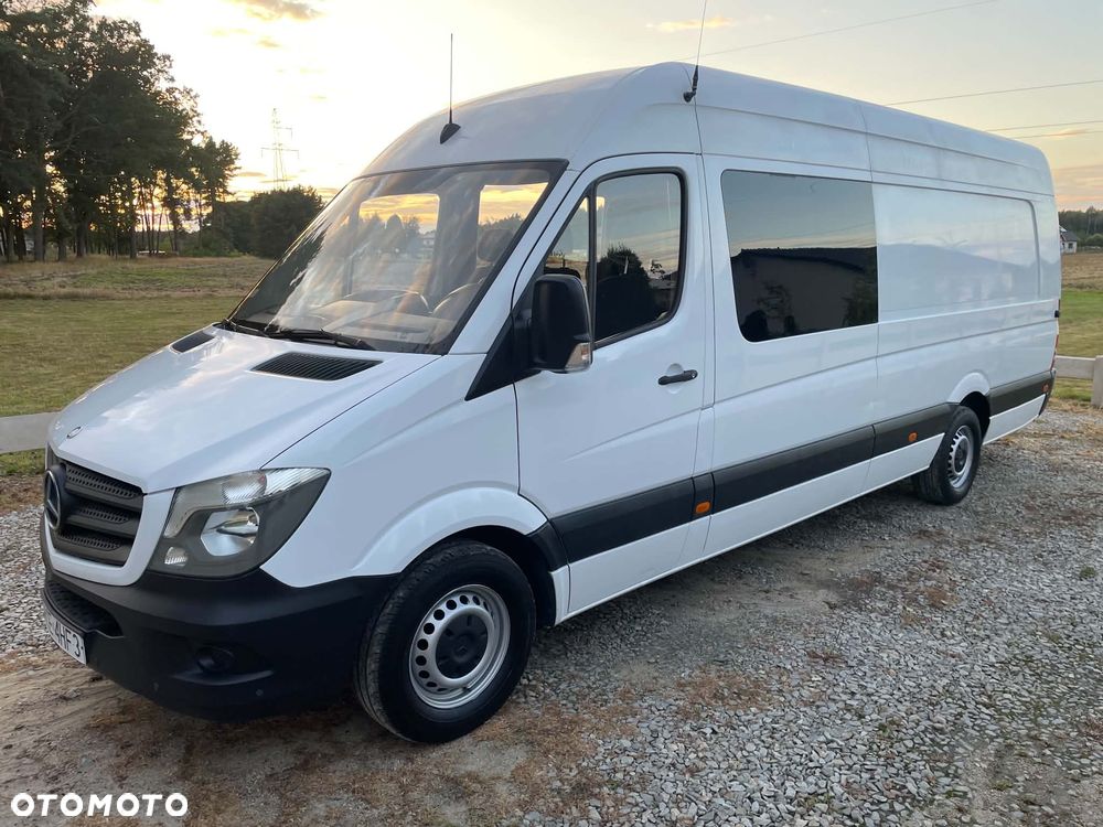 Mercedes-Benz Sprinter - 11