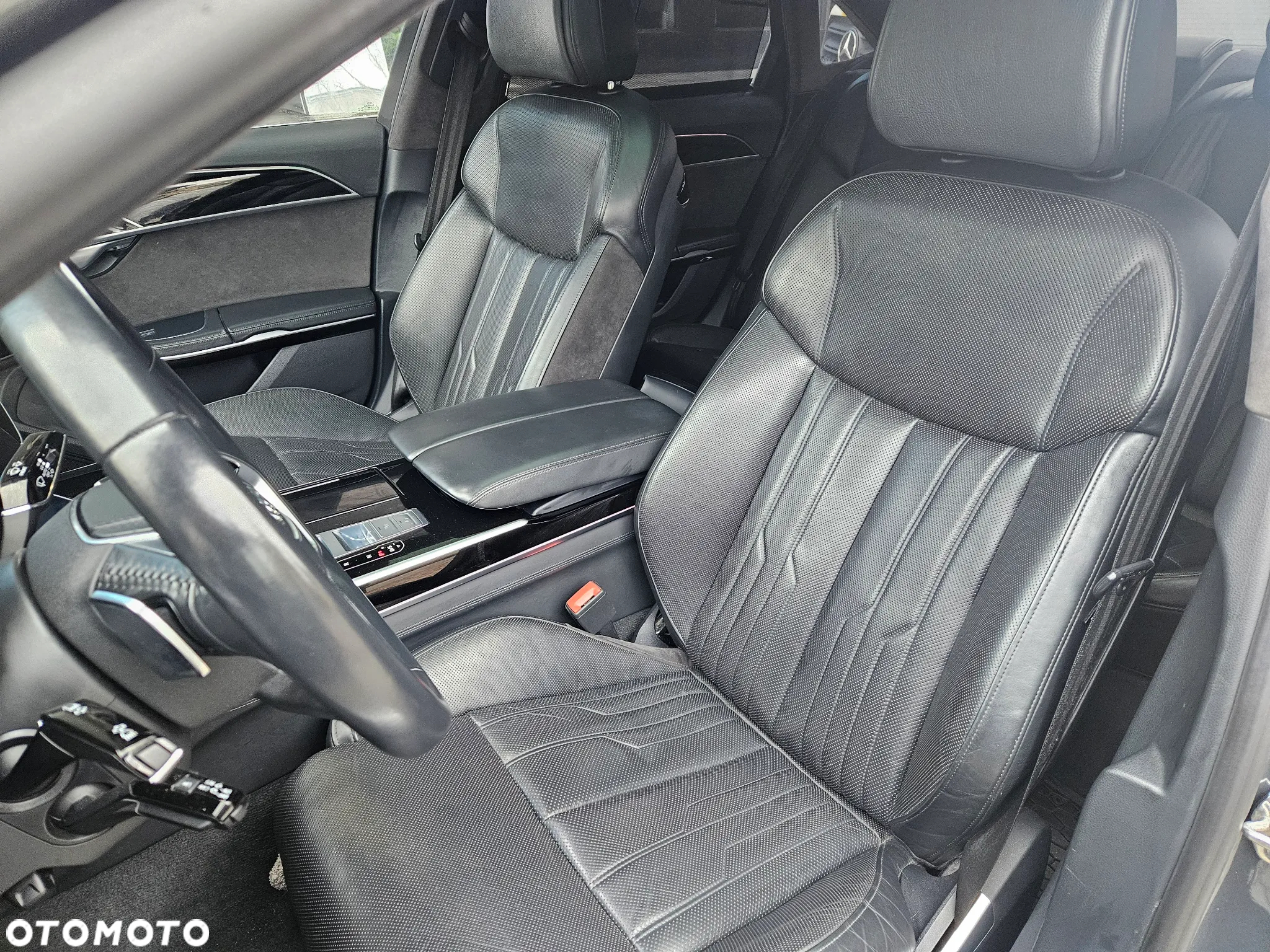 Audi A8 - 8