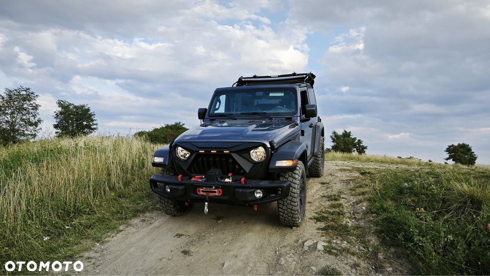 Jeep Wrangler - 2