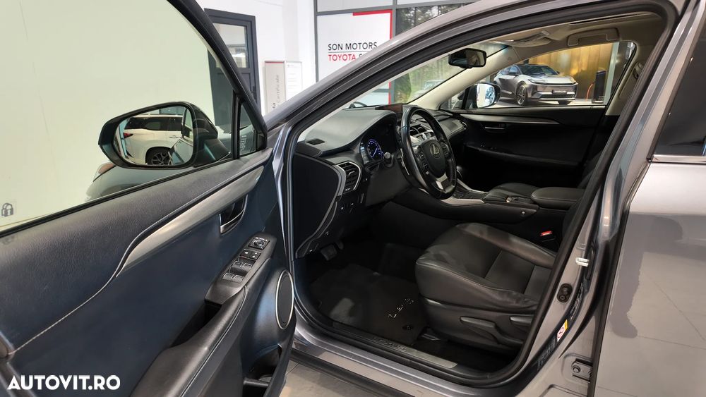 Lexus Seria NX 300h E-FOUR F SPORT - 11