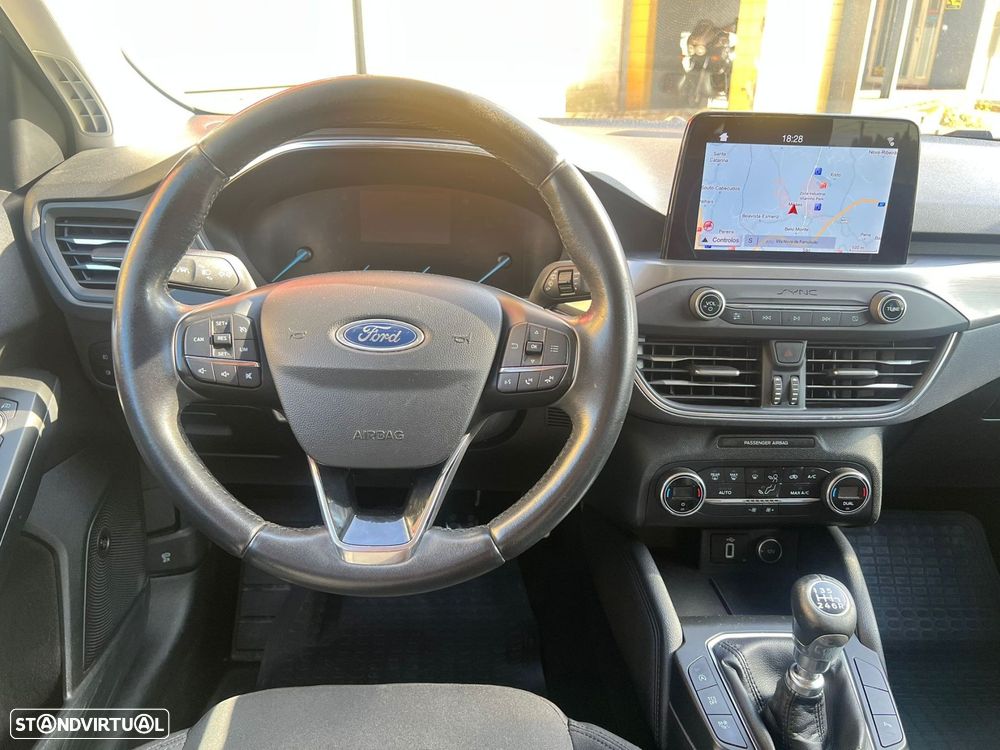 Ford Focus SW 1.0 EcoBoost S&S ACTIVE - 14