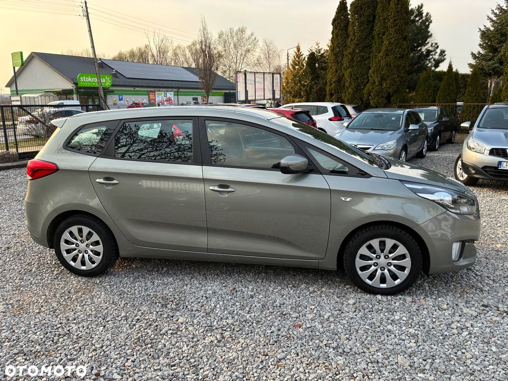 Kia Carens 1.6 GDI Edition 7 - 8