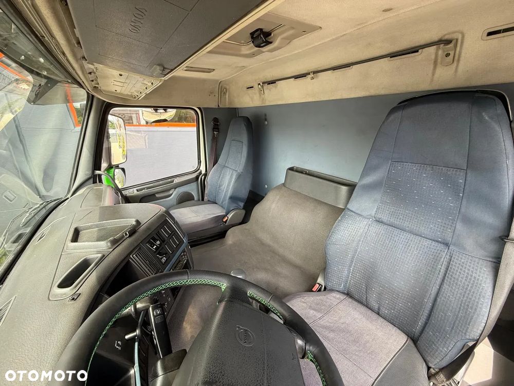 Volvo Volvo FM FL FE 18.260 // wywrotka 3-stronna NOWA ZABUDOWA !!// kipper // E5 // manual - 33