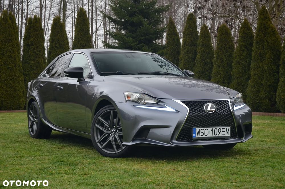 Lexus IS 250 F Sport - 8