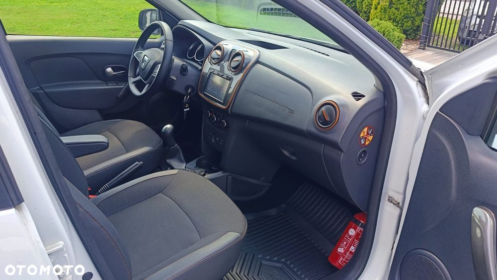 Dacia Sandero 0.9 TCe Connected by Orange S&S - 12