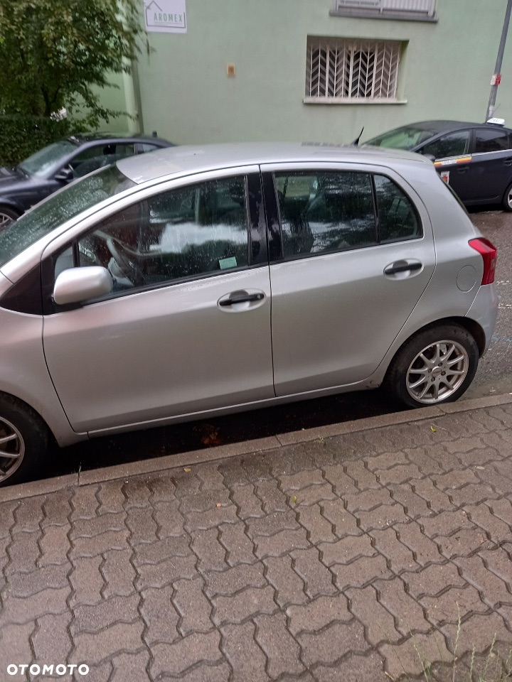 Toyota Yaris - 9