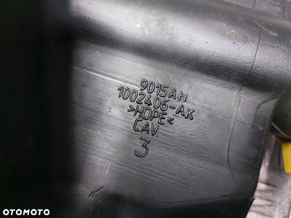 ZBIORNICZEK PŁYNU SPRYSKIWACZY RAM 1500 I LIFT 5.7 13- 1002406AK - 2