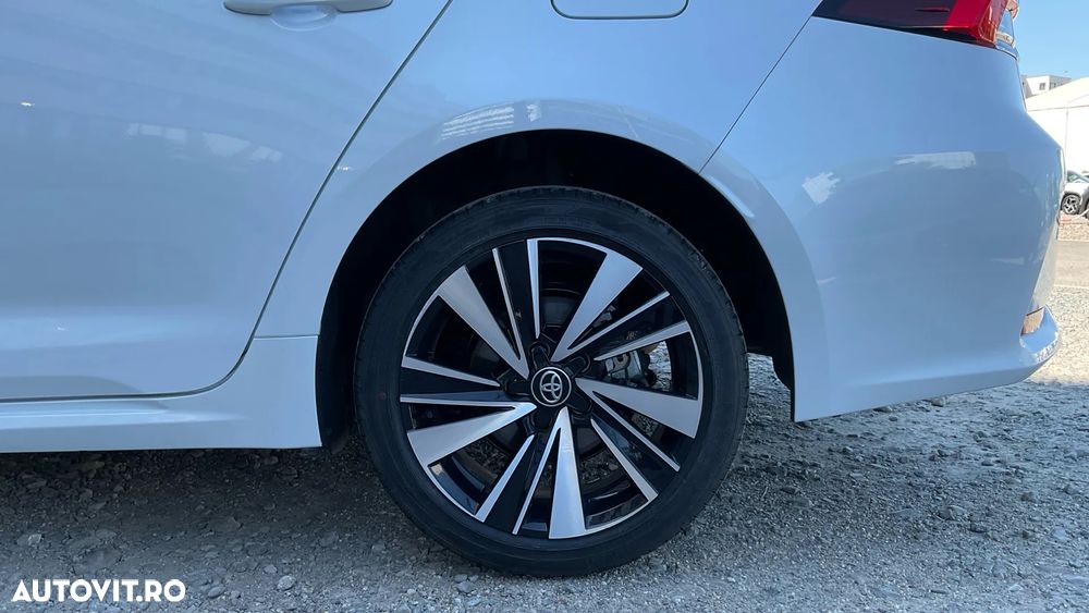 Toyota Corolla 1.8 HSD Dynamic - 17