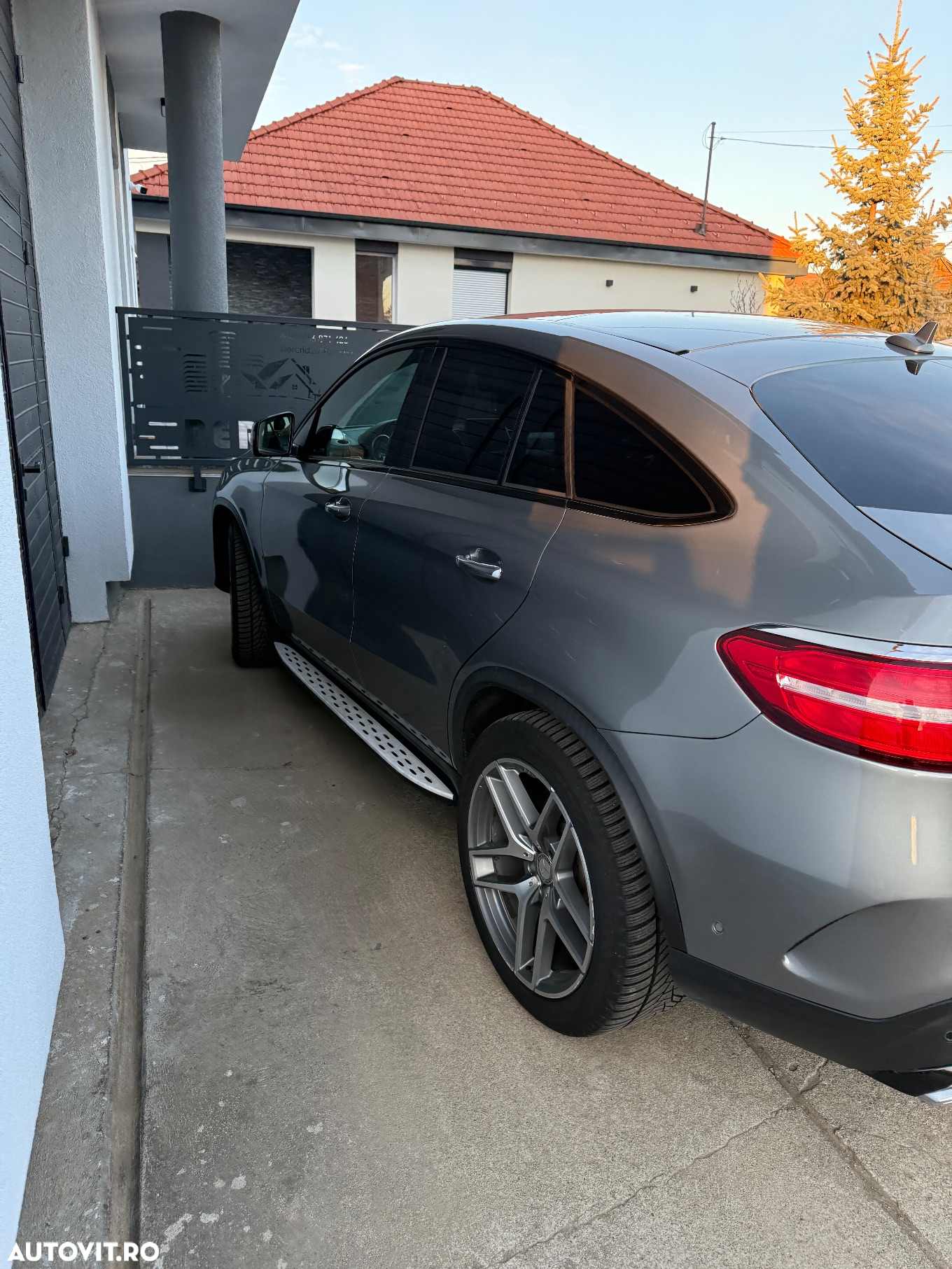 Mercedes-Benz GLE 350 d 4MATIC - 3