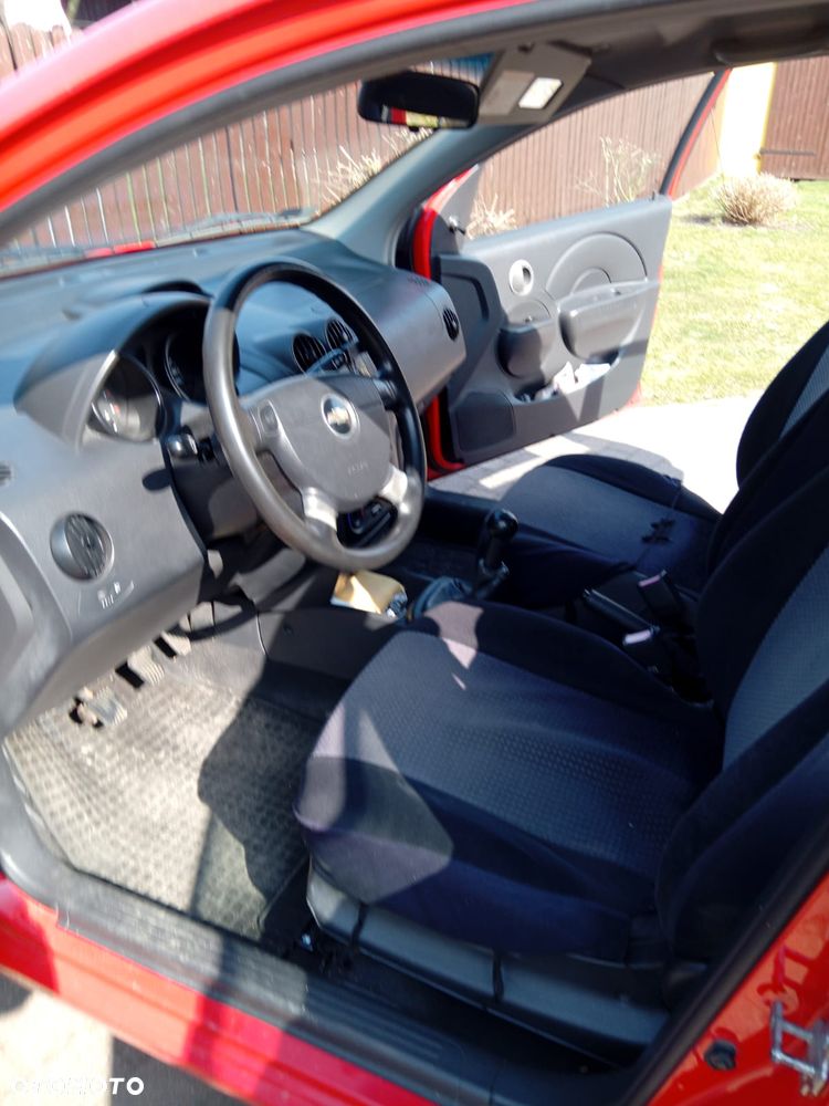 Chevrolet Aveo - 18
