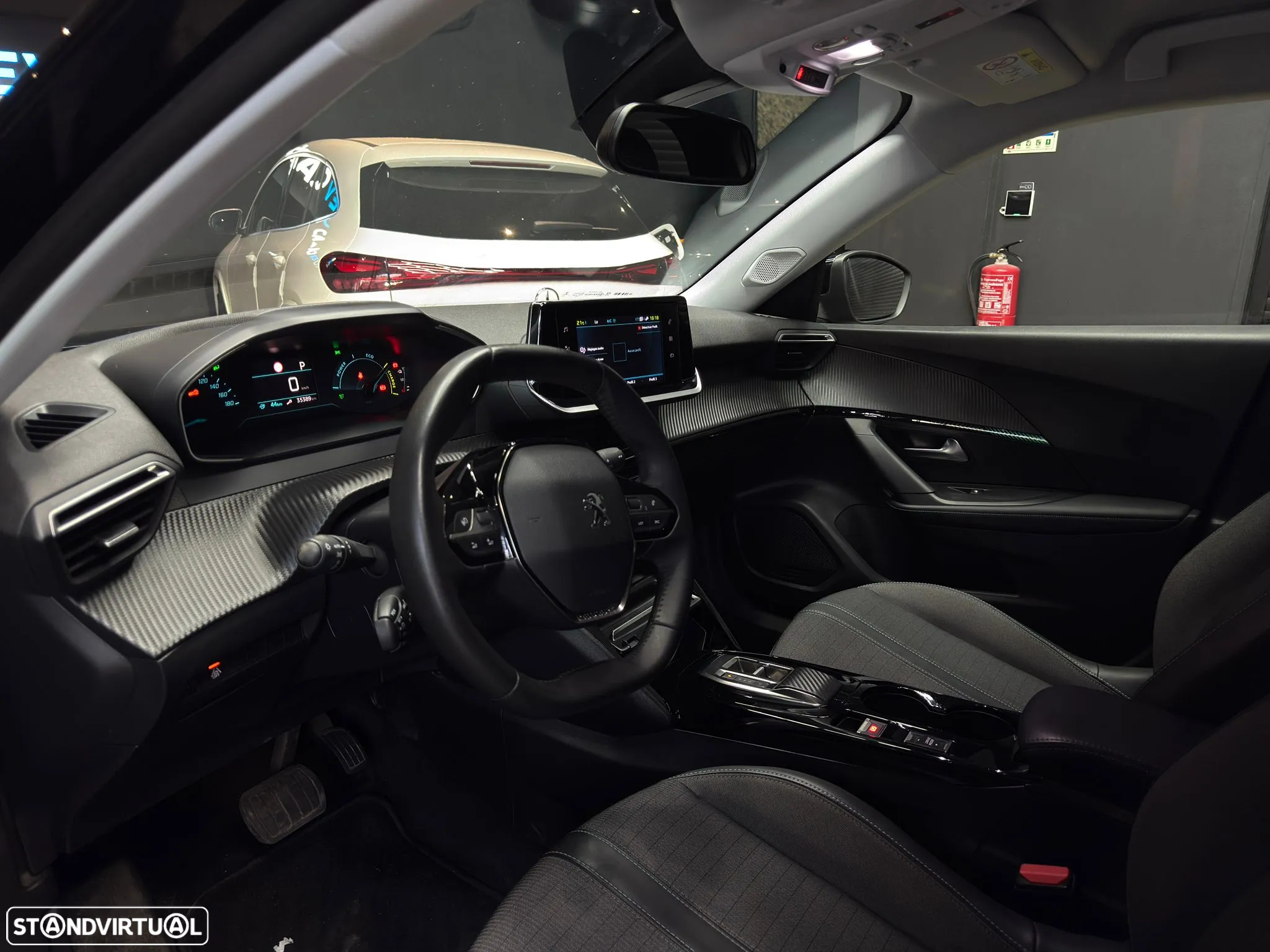 Peugeot e-2008 50 kWh Allure Pack - 16