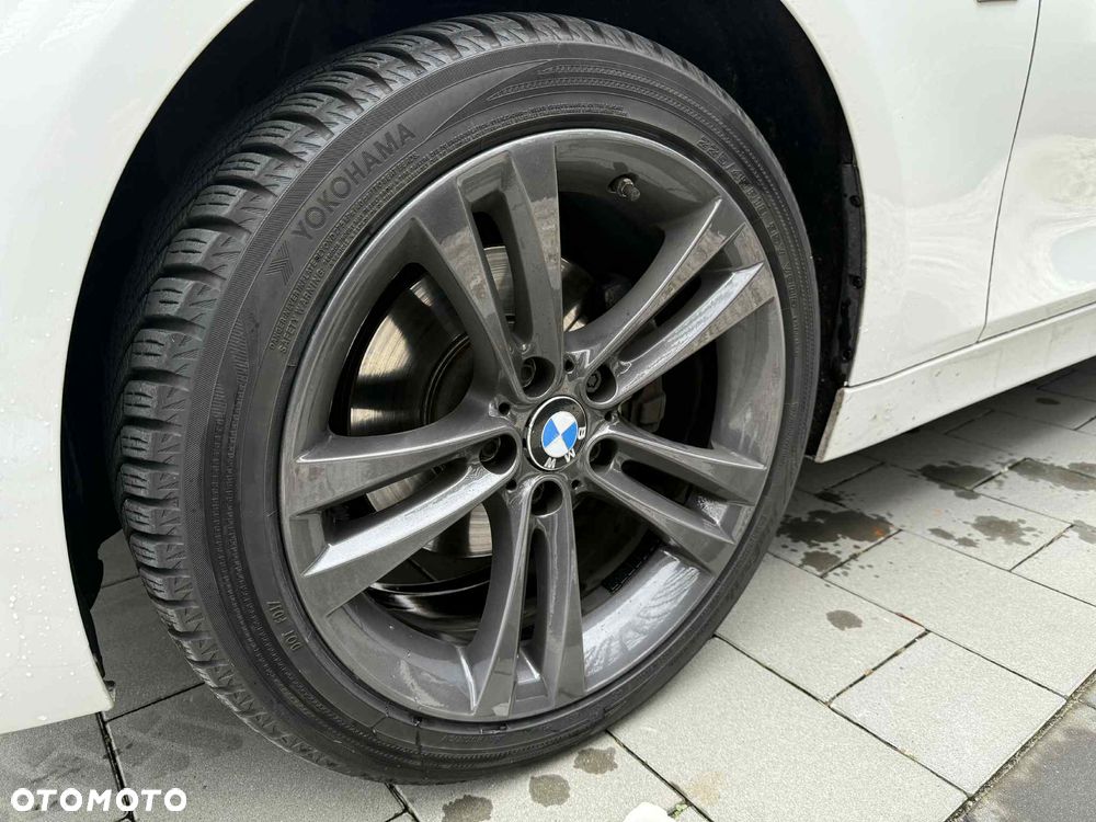 BMW Seria 3 320d xDrive Sport-Aut Sport Line - 23