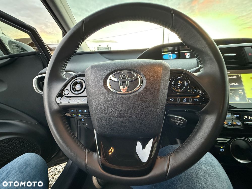Toyota Prius 1.8 Hybrid Prestige - 13