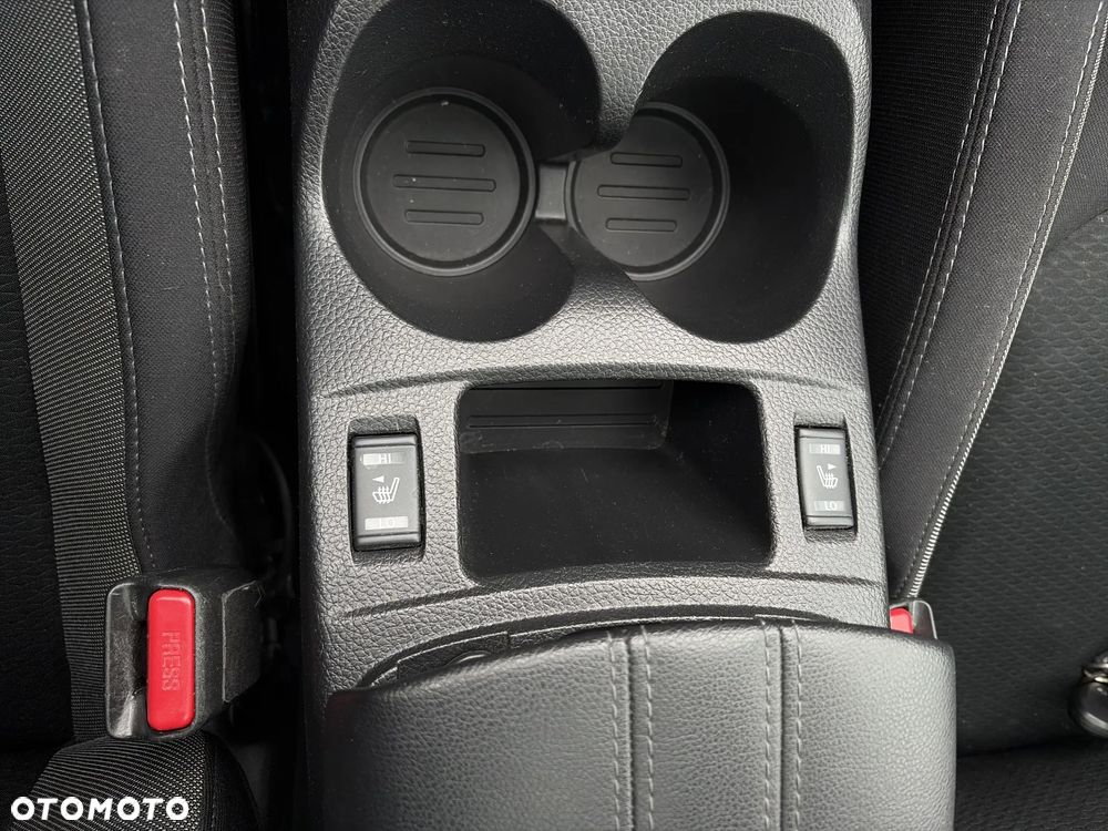 Nissan Qashqai 1.3 DIG-T N-Connecta DCT - 21