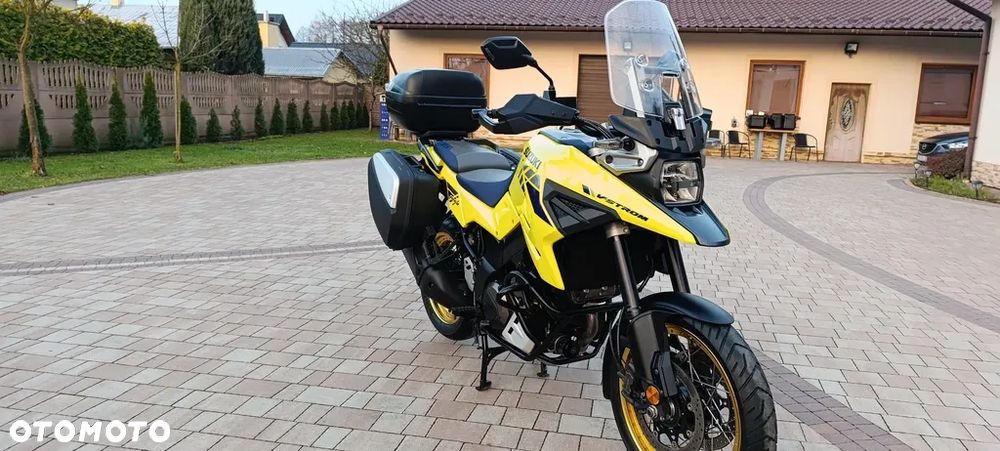 Suzuki V-STROM - 3