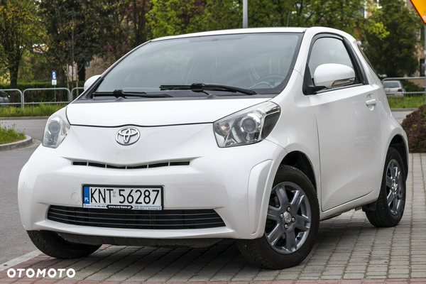 Toyota iQ