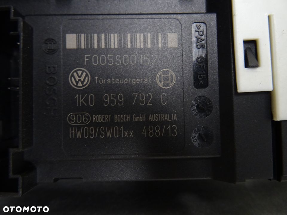 VW GOLF V 03-09 1.4MPI PODNOŚNIK SZYB PRAWY PRZÓD - 11