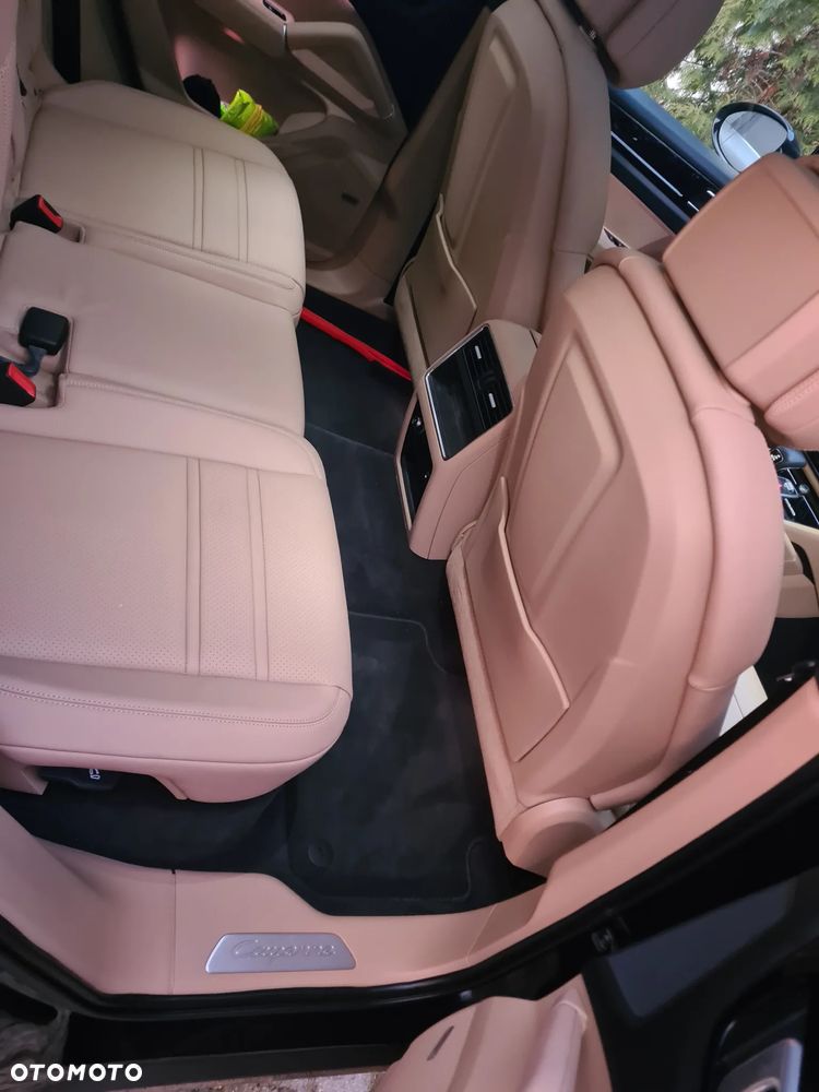 Porsche Cayenne - 13