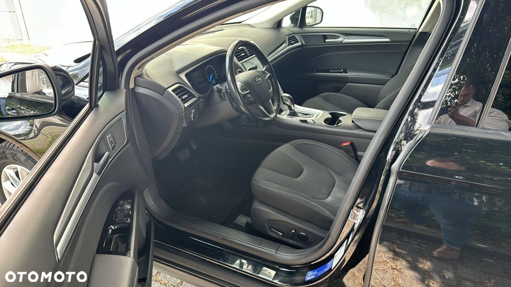 Ford Mondeo 2.0 TDCi Titanium PowerShift - 23