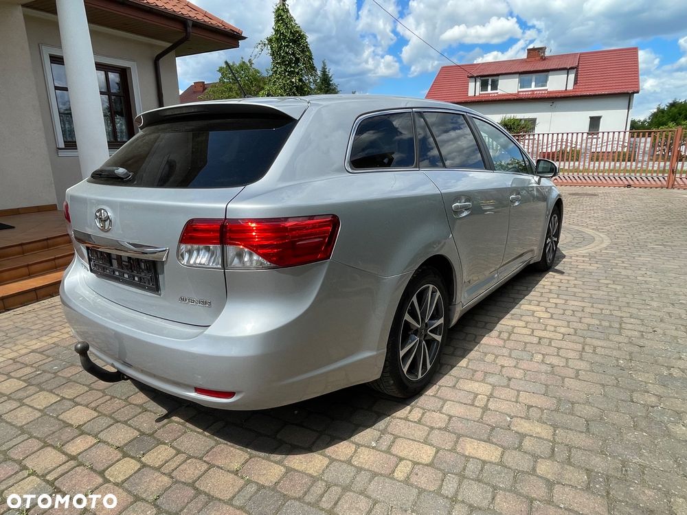 Toyota Avensis 1.6 Edition (2014) - 3