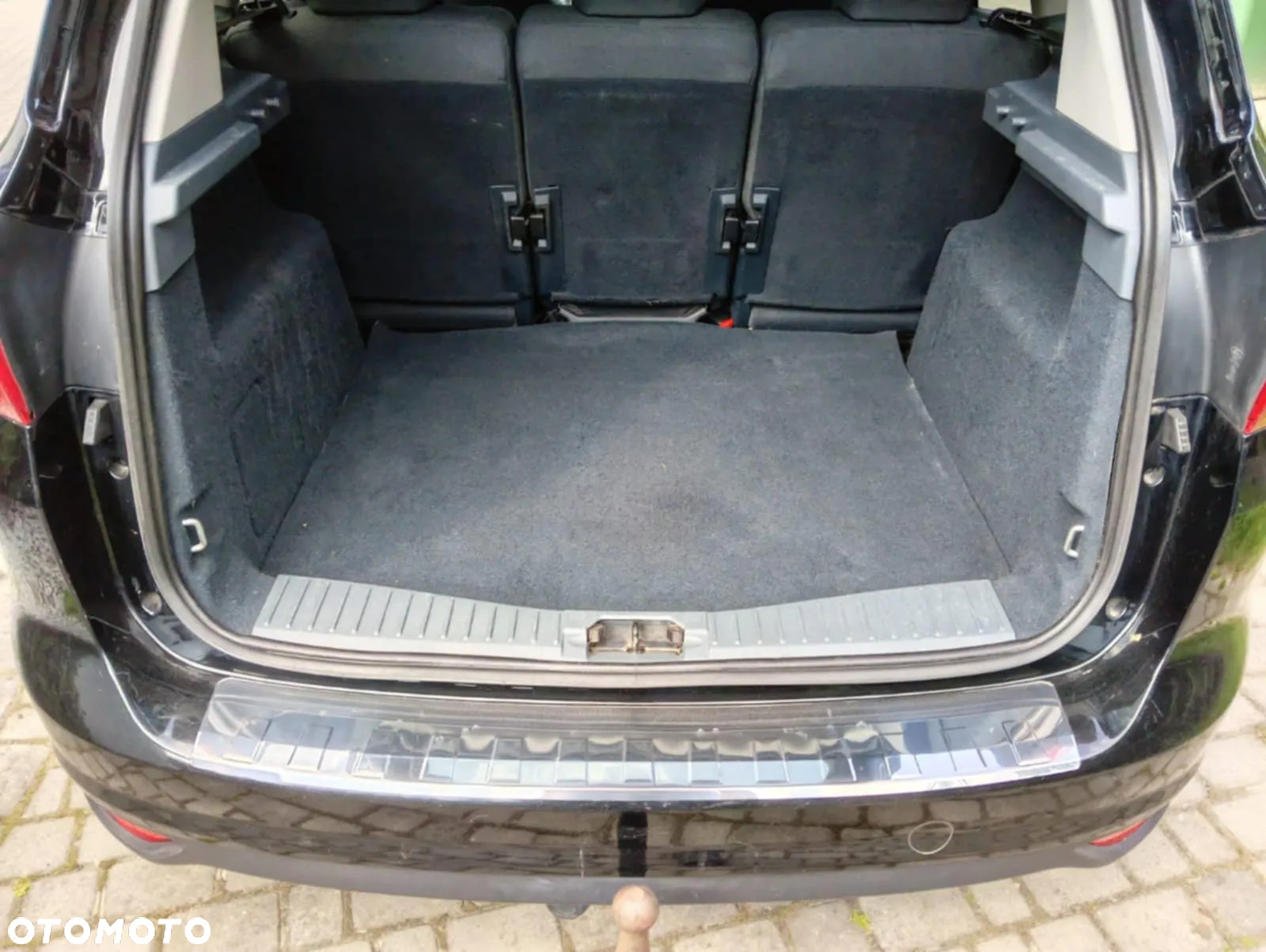 Ford C-MAX 1.6 Ti-VCT Champions Edition - 12