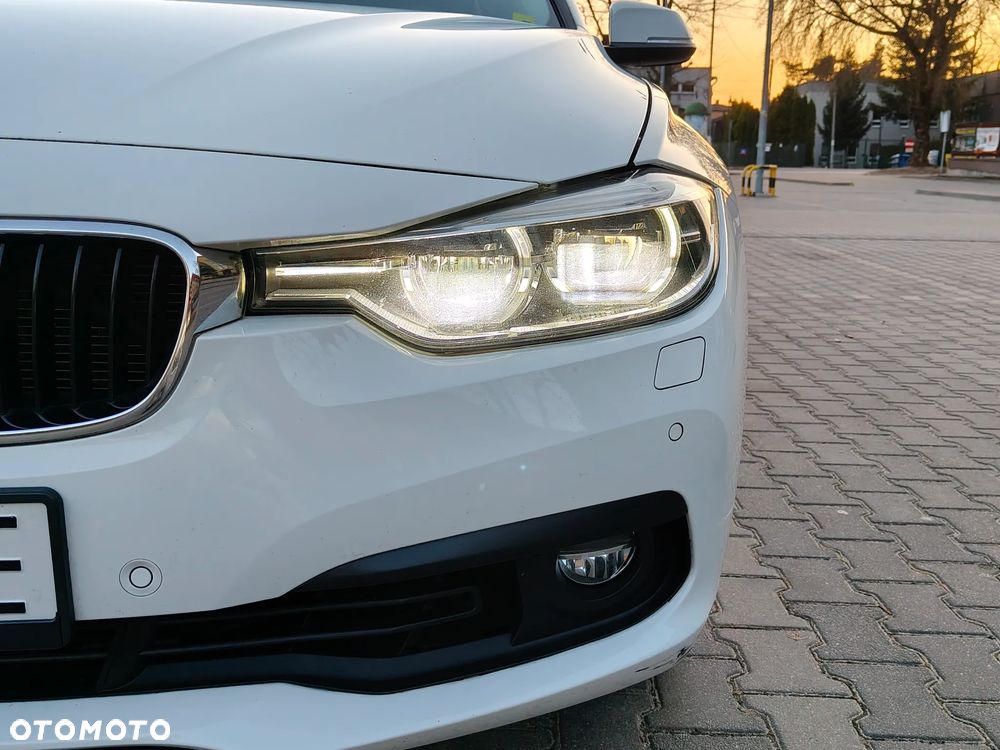 BMW Seria 3 318i GPF Sport Line Shadow - 14